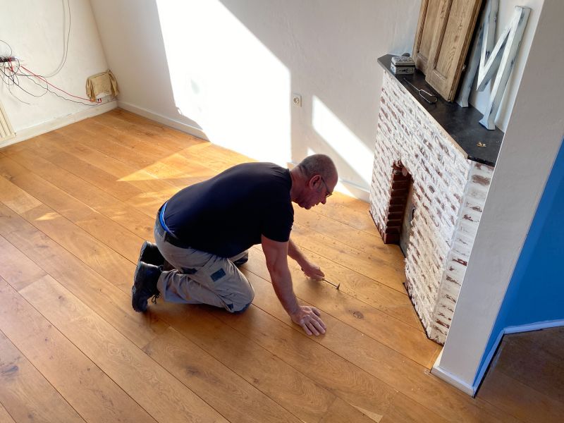 Pine Floor Installation in Puyallup, WA